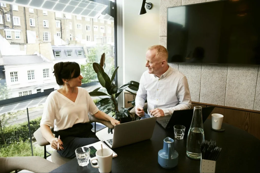 Visionary Leaders' Adaptability: Success Stories of Flexibility