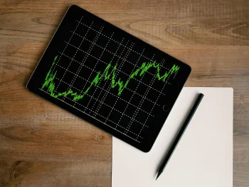 5 "Must-Have" Tech for Managing Your Investments